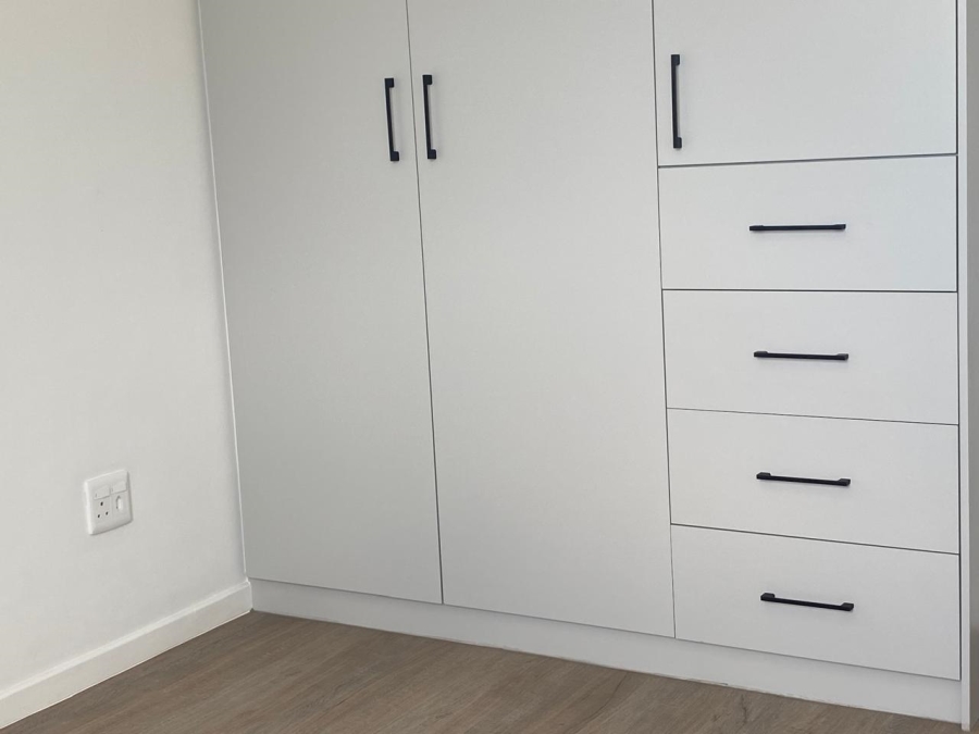 2 Bedroom Property for Sale in Claremont Western Cape